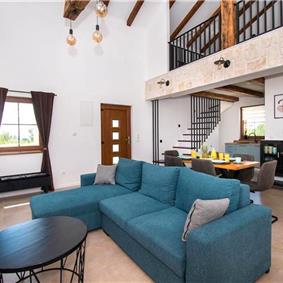 2 bedroom villa with pool near Skradin, sleeps 5